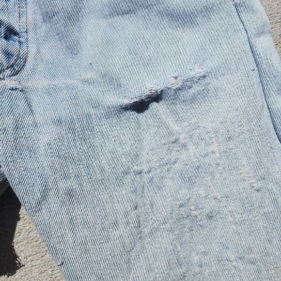 Gallery Dept Distressed Jean Womens Small Art On Display Courtesy Josue Thomas - Picture 7 of 16